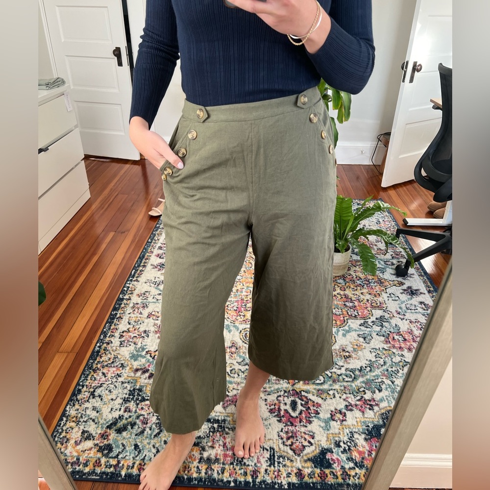 AE NWT Wide Leg Pants